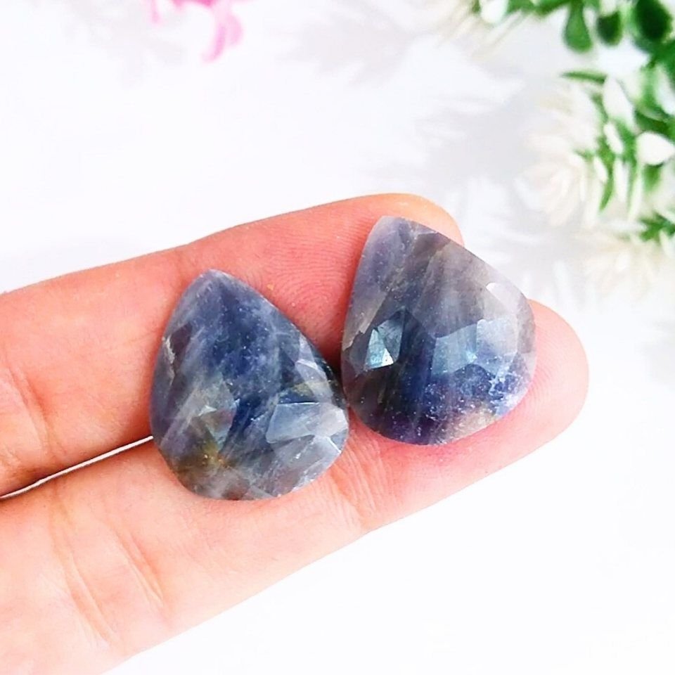 Doğal Safir Taşı Fasetli Kabaşon 41 Karat