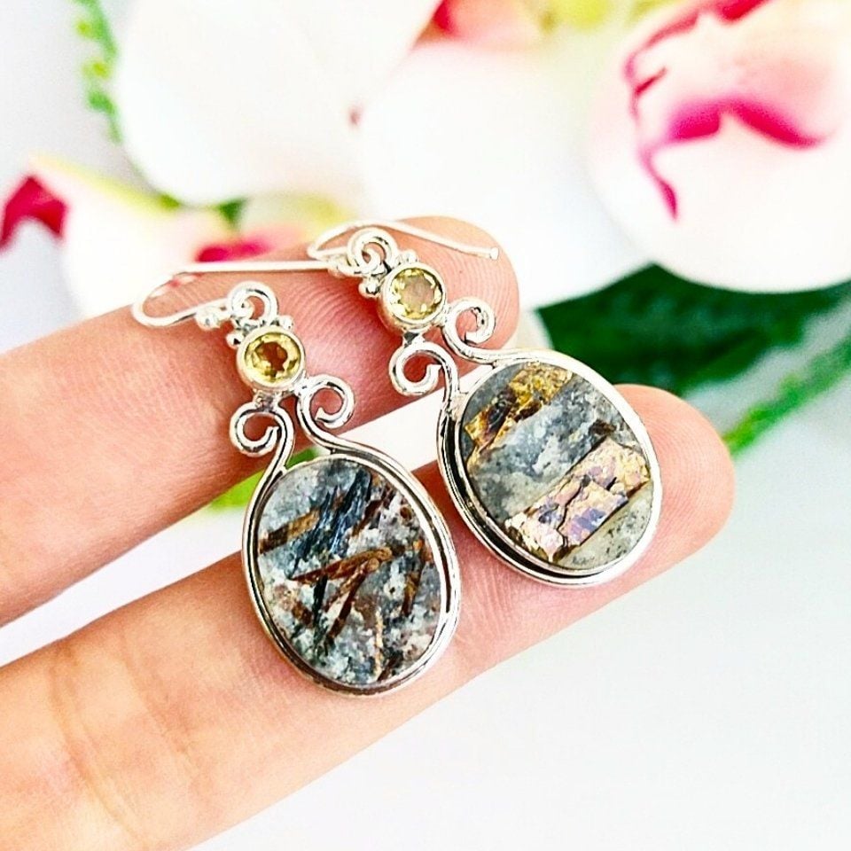 Astrofilit Taşı Özel Tasarım Küpe - KP935