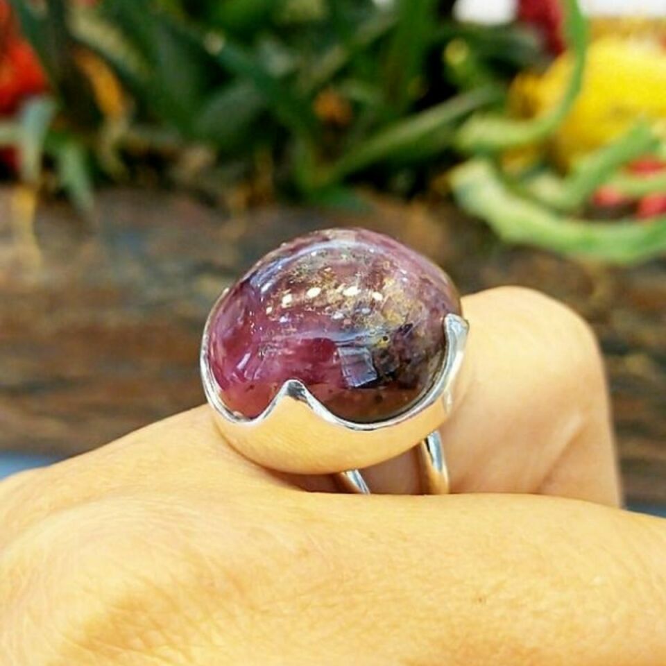 Star Ruby Special Design Ring 59.8 crt