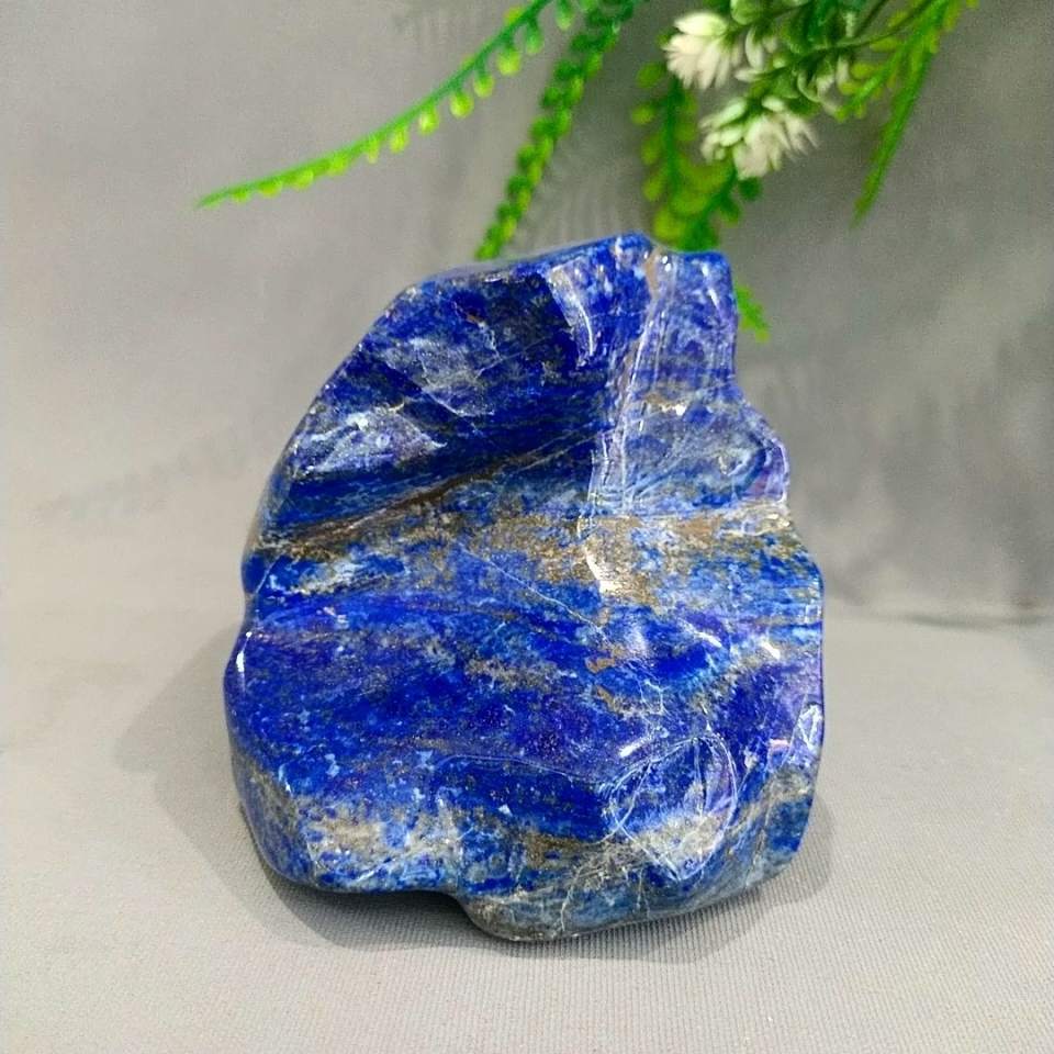 lapis lazuli doğal taş kütle 1022 g