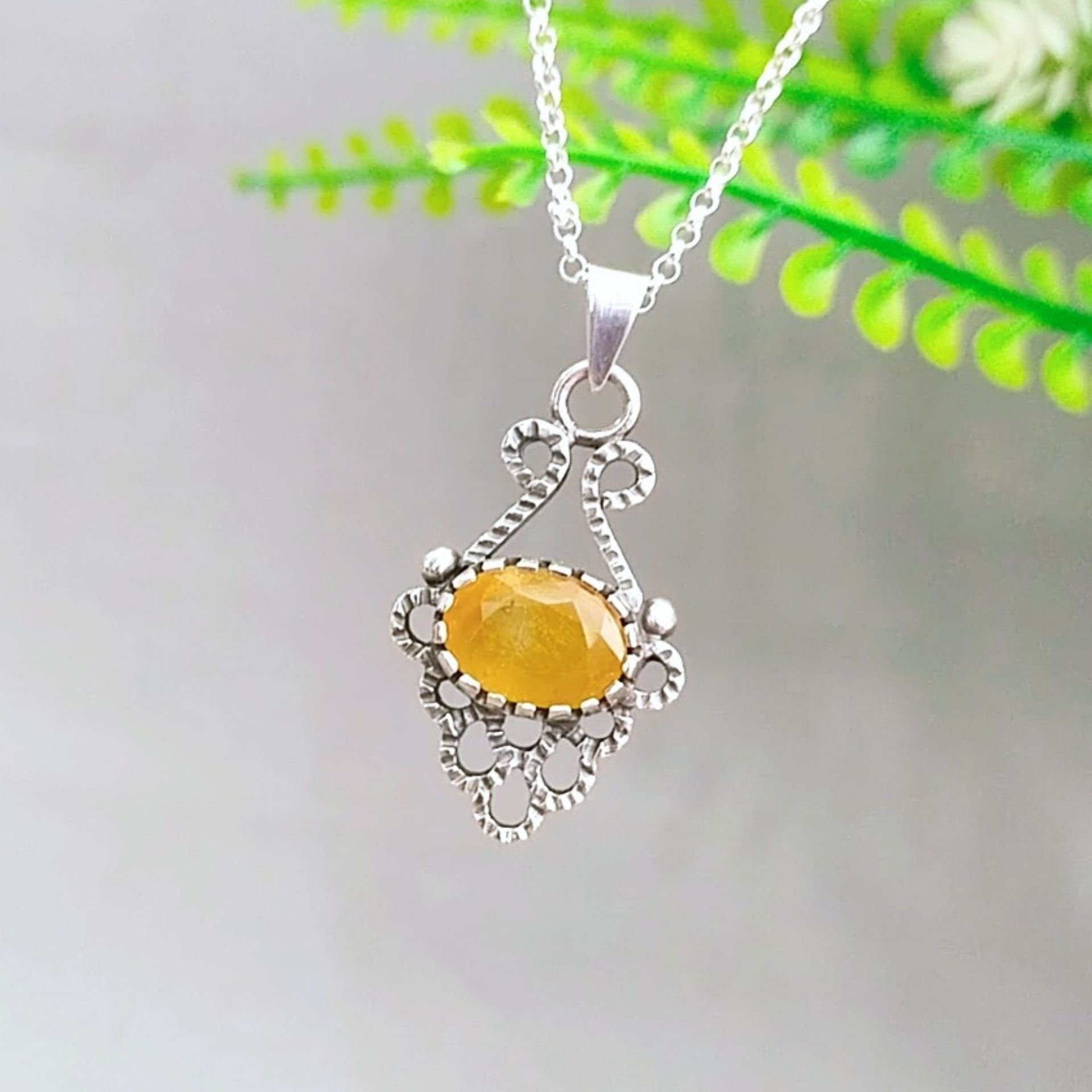 sarı safir özel tasarım doğal taş kolye 5.60 karat
