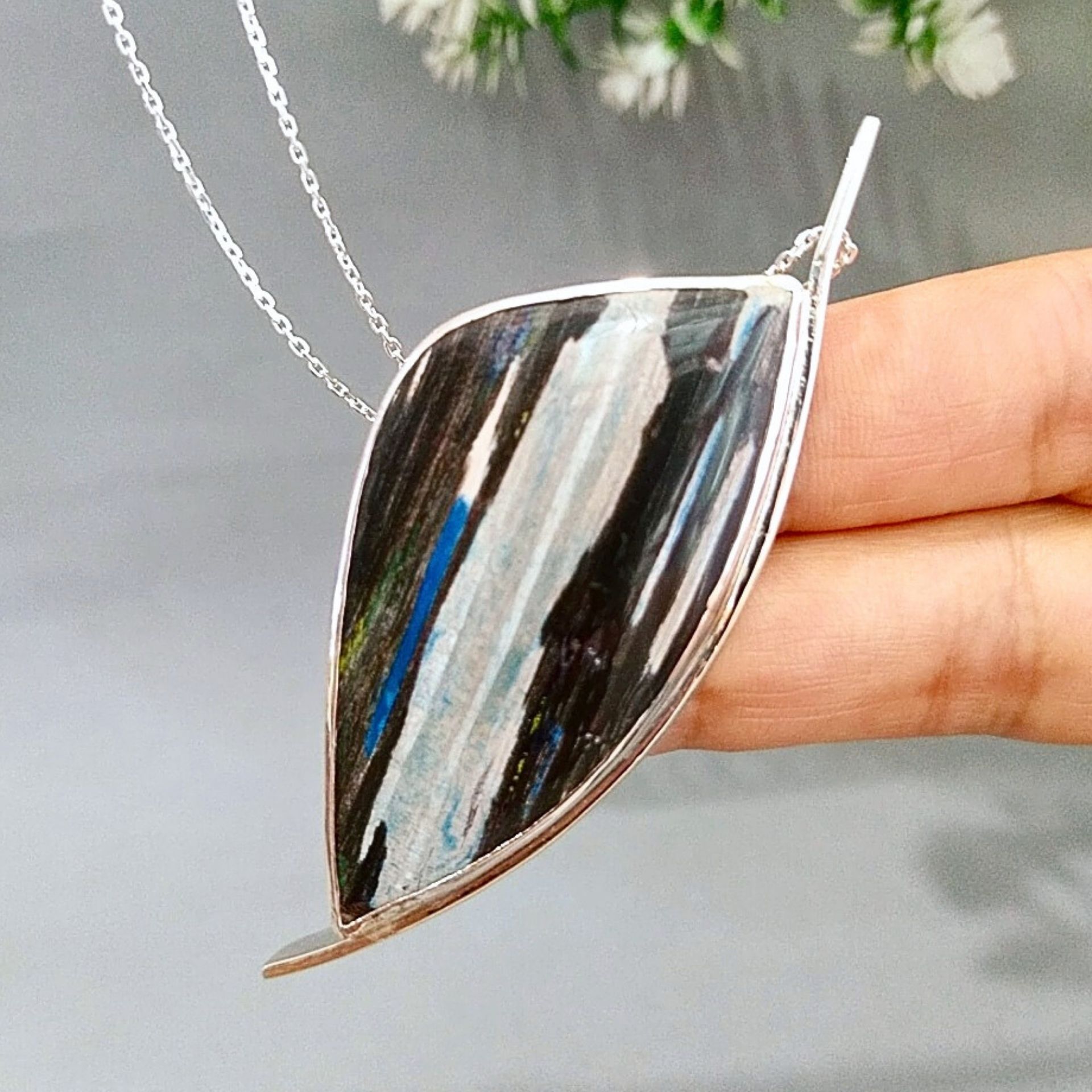 ağaç opal özel tasarım doğal taş kolye