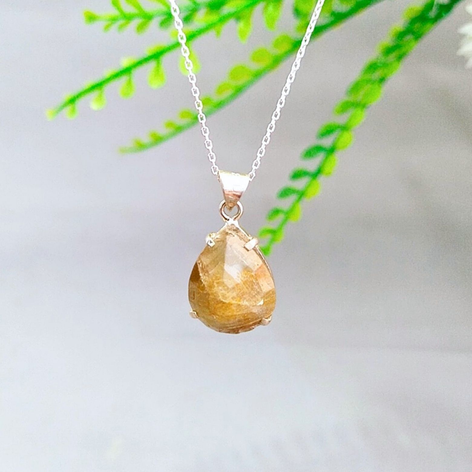 Natural Diaspor Special Design Natural Stone Necklace