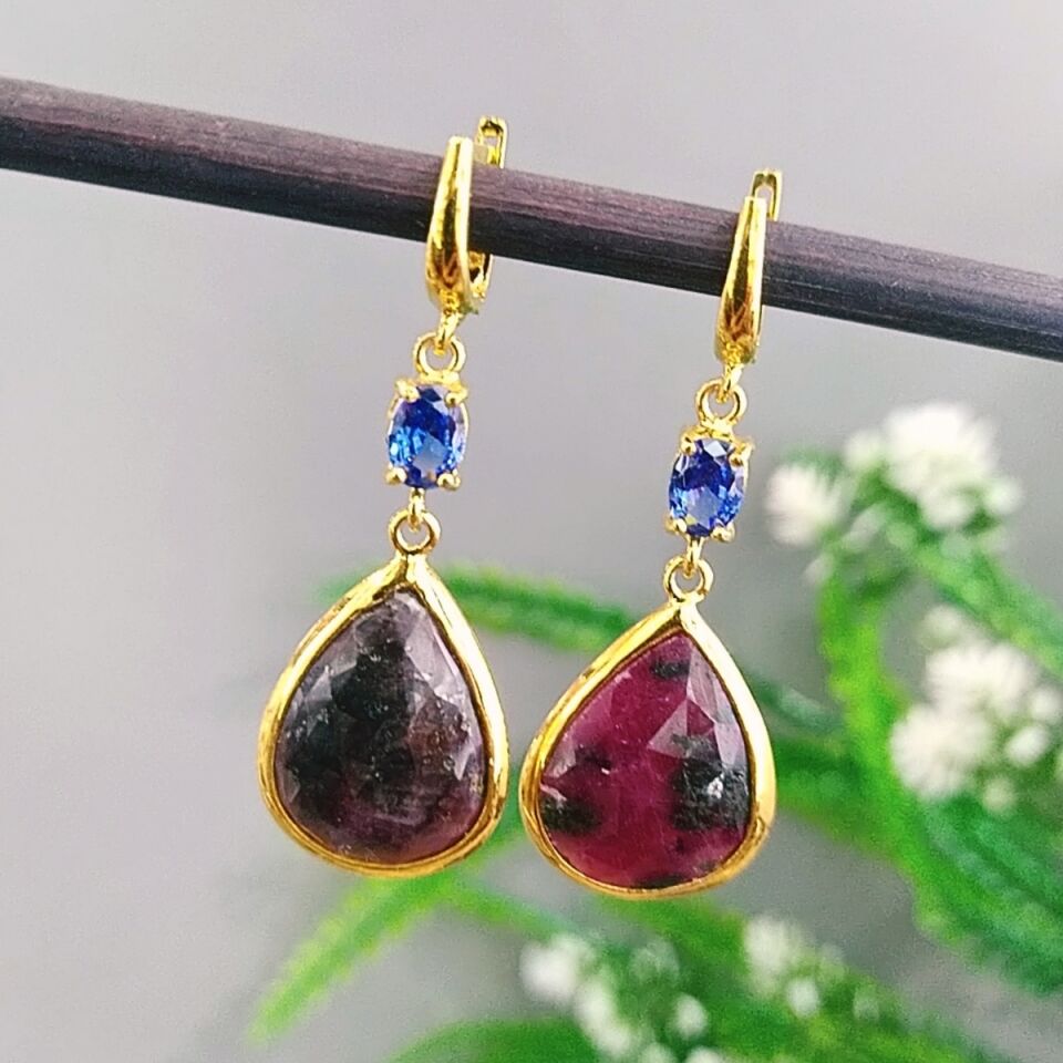 Yakut Safir Özel Tasarım Doğal Taş Küpe