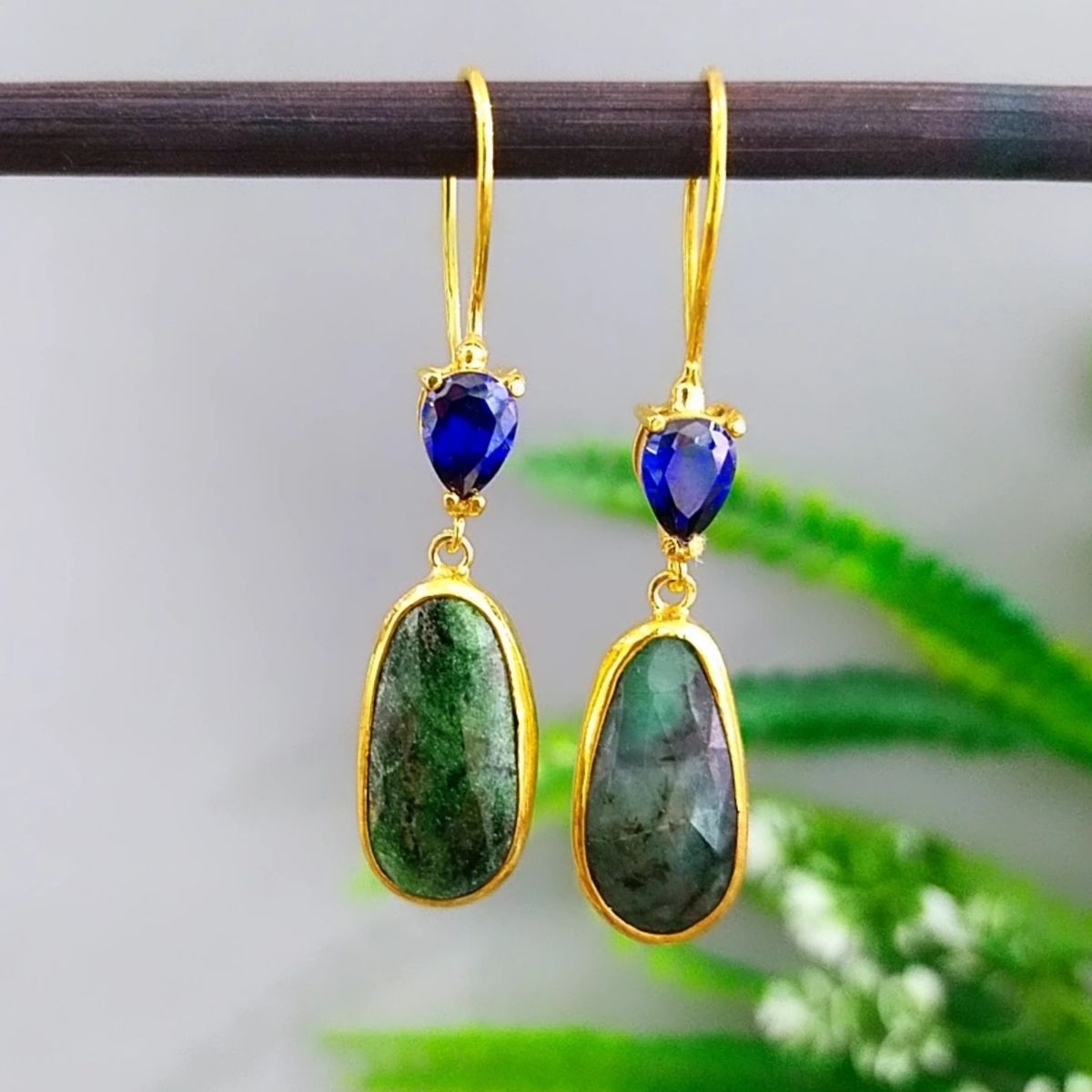 Emerald / Sapphire Special Design Earrings