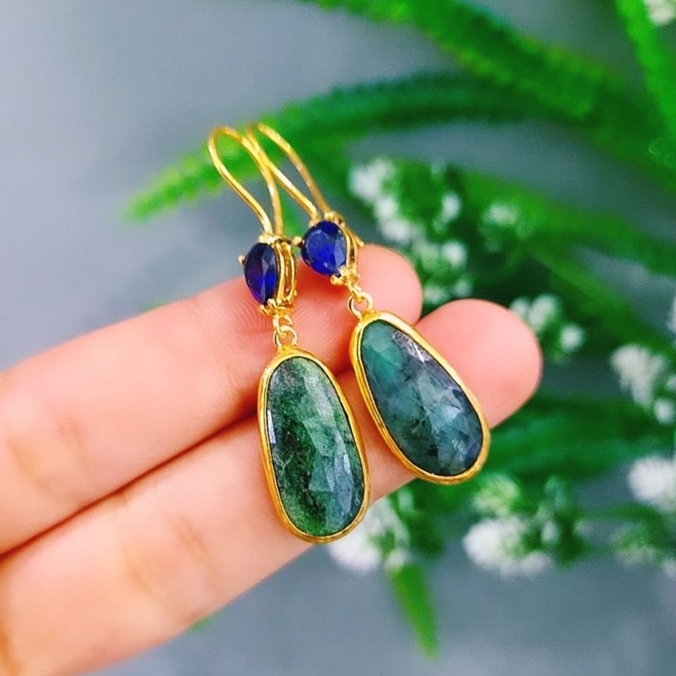 Emerald / Sapphire Special Design Earrings