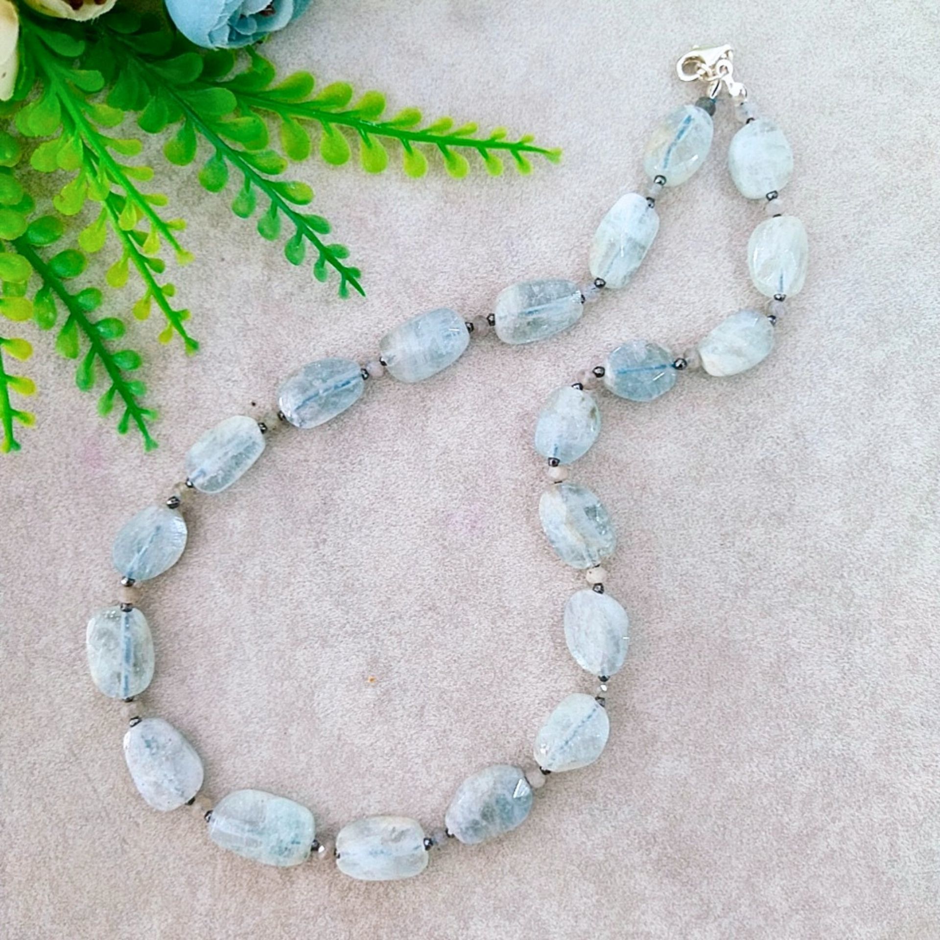 Aquamarine Special Design Natural Stone Necklace T1104