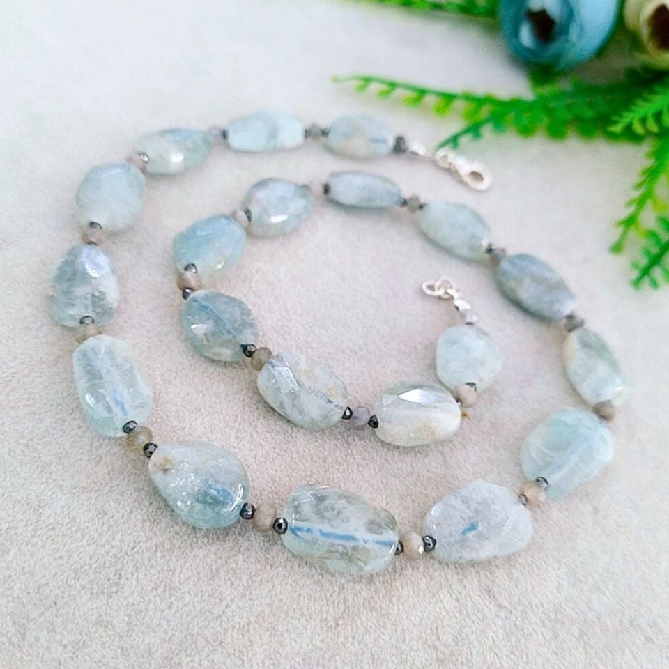Aquamarine Special Design Natural Stone Necklace T1104