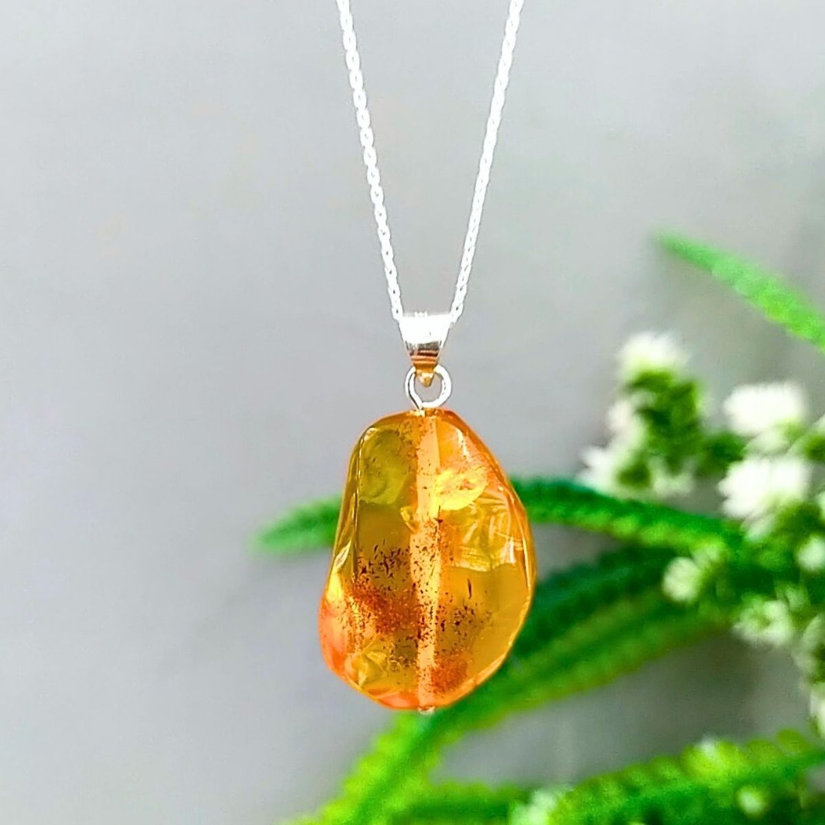 Amber Stone Drop Necklace