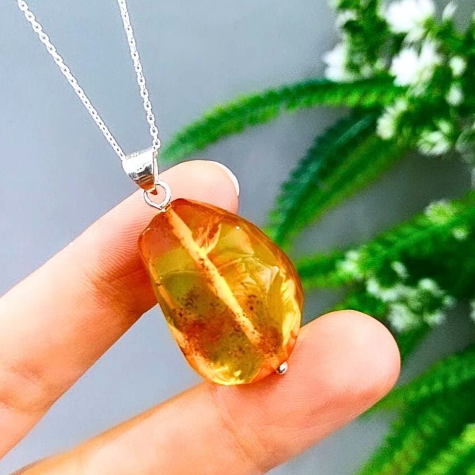 Amber Stone Drop Necklace