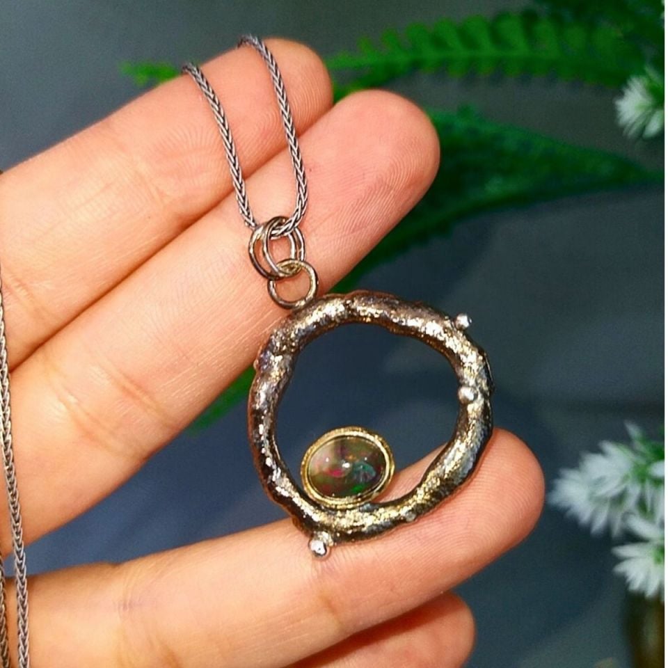 Opal Taşı Kolye