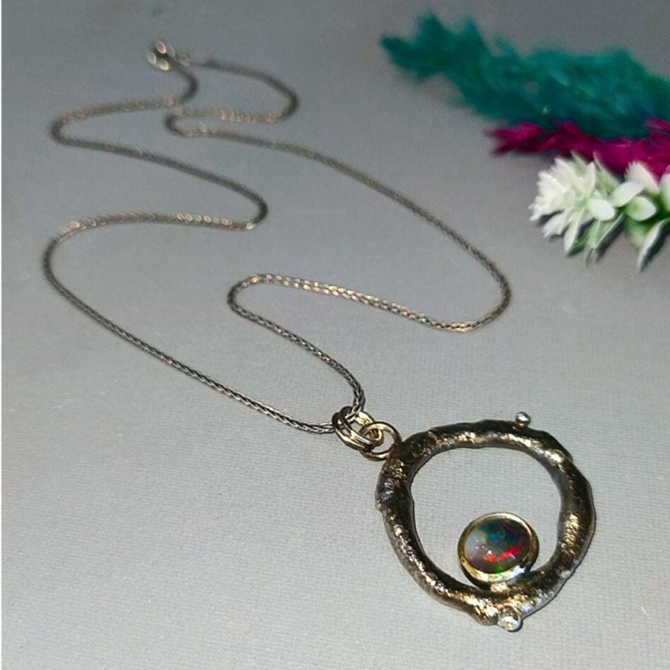 Opal Taşı Kolye