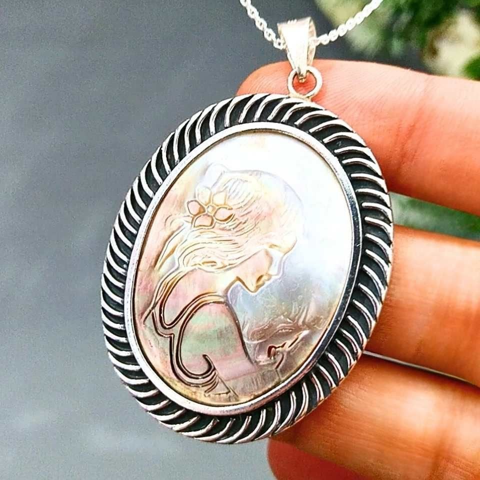 Sedef Carving Özel Tasarım Kolye