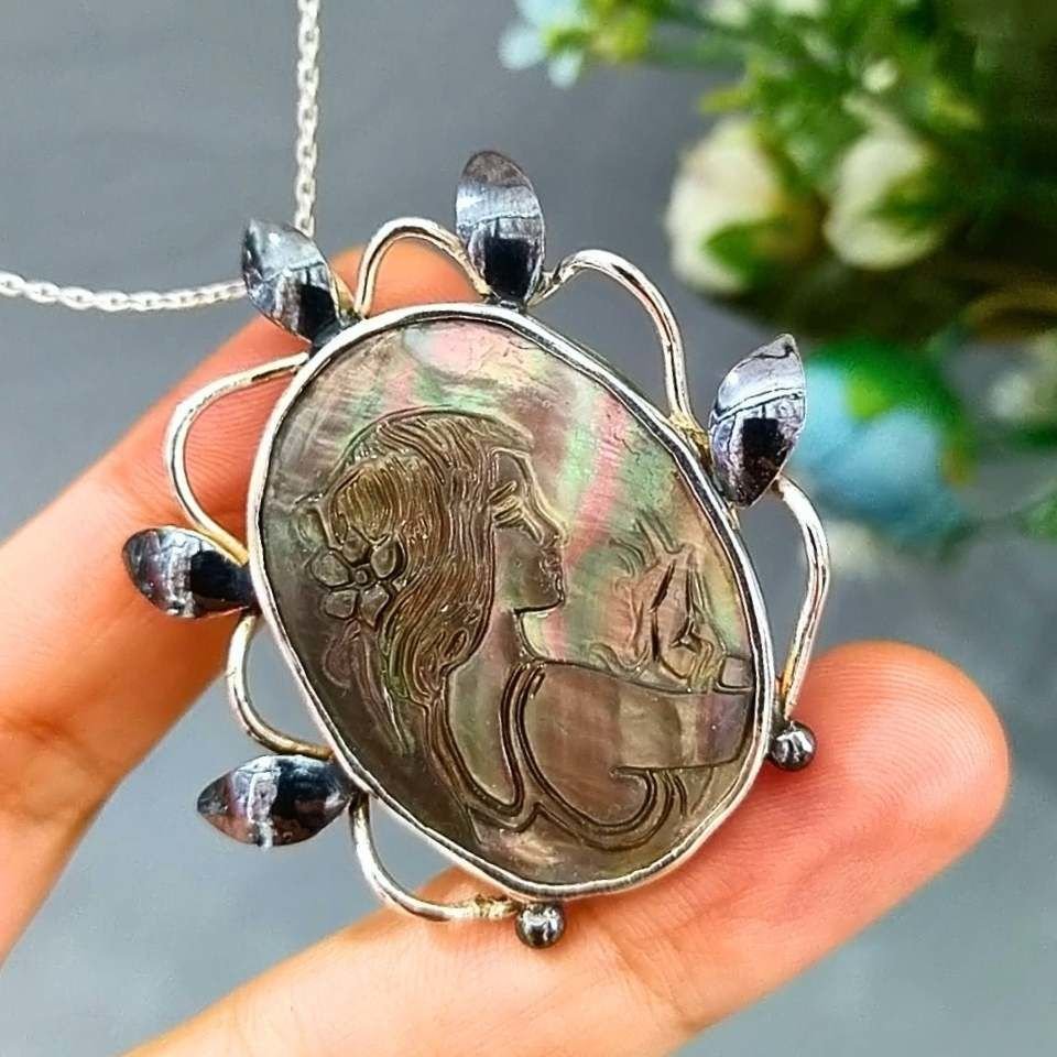 Sedef Carving Özel Tasarım Kolye
