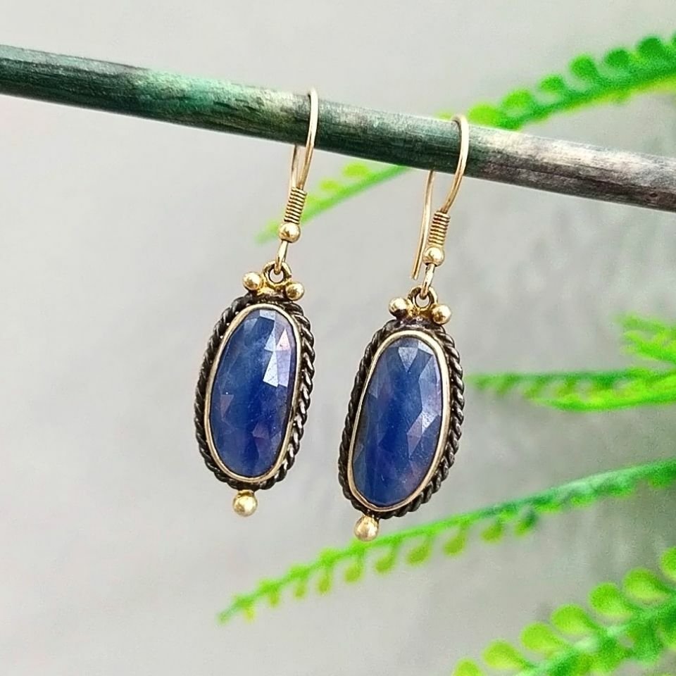 Safir Taşı Özel Tasarım Küpe