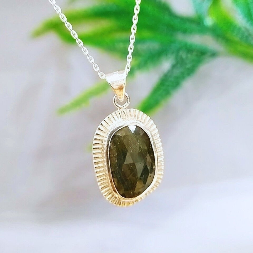Doğal Safir Taşı Özel Tasarım Kolye – TSR1387