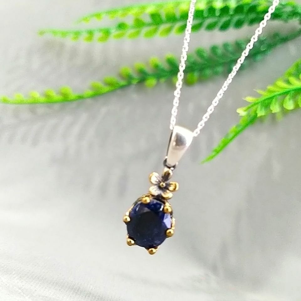 Safir Taşı Kolye