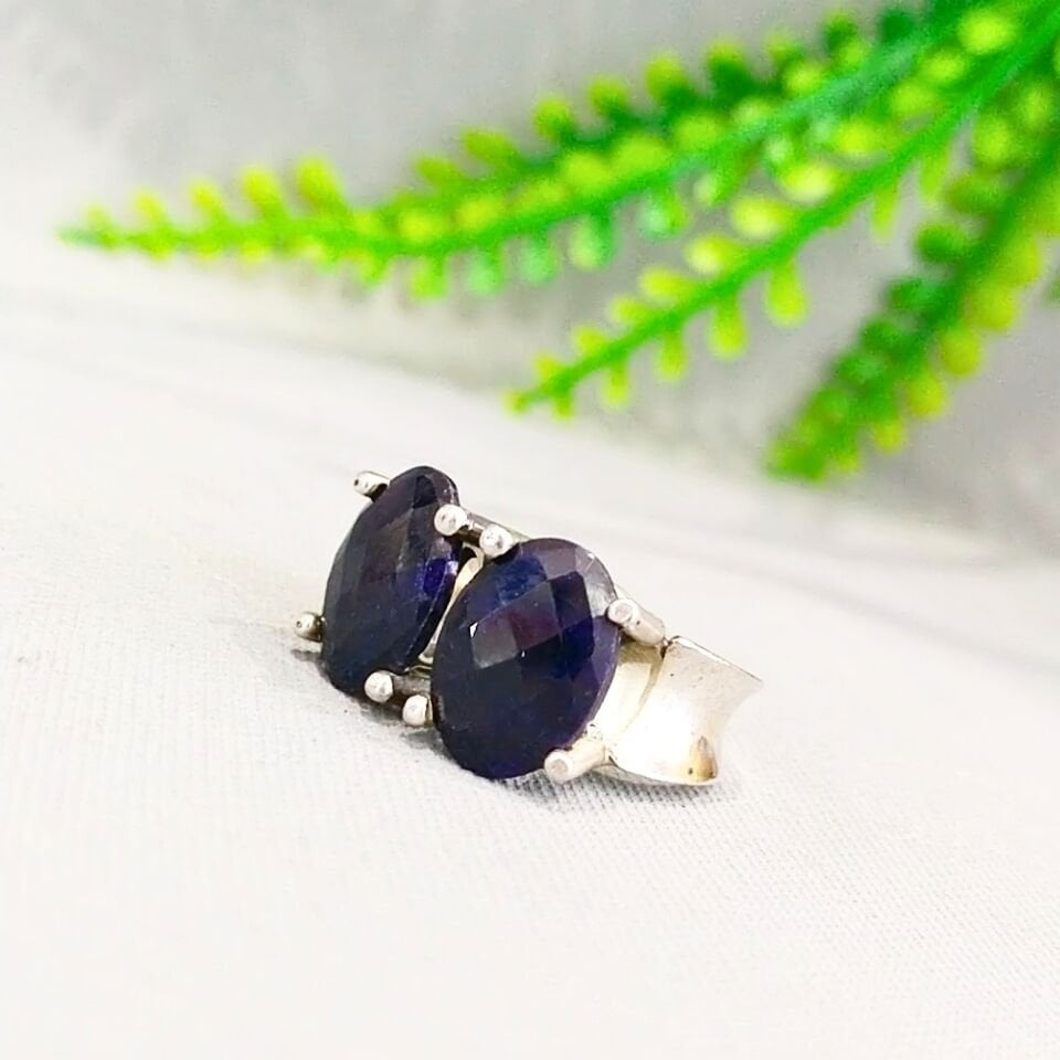 Sapphire Stone Special Design Ring