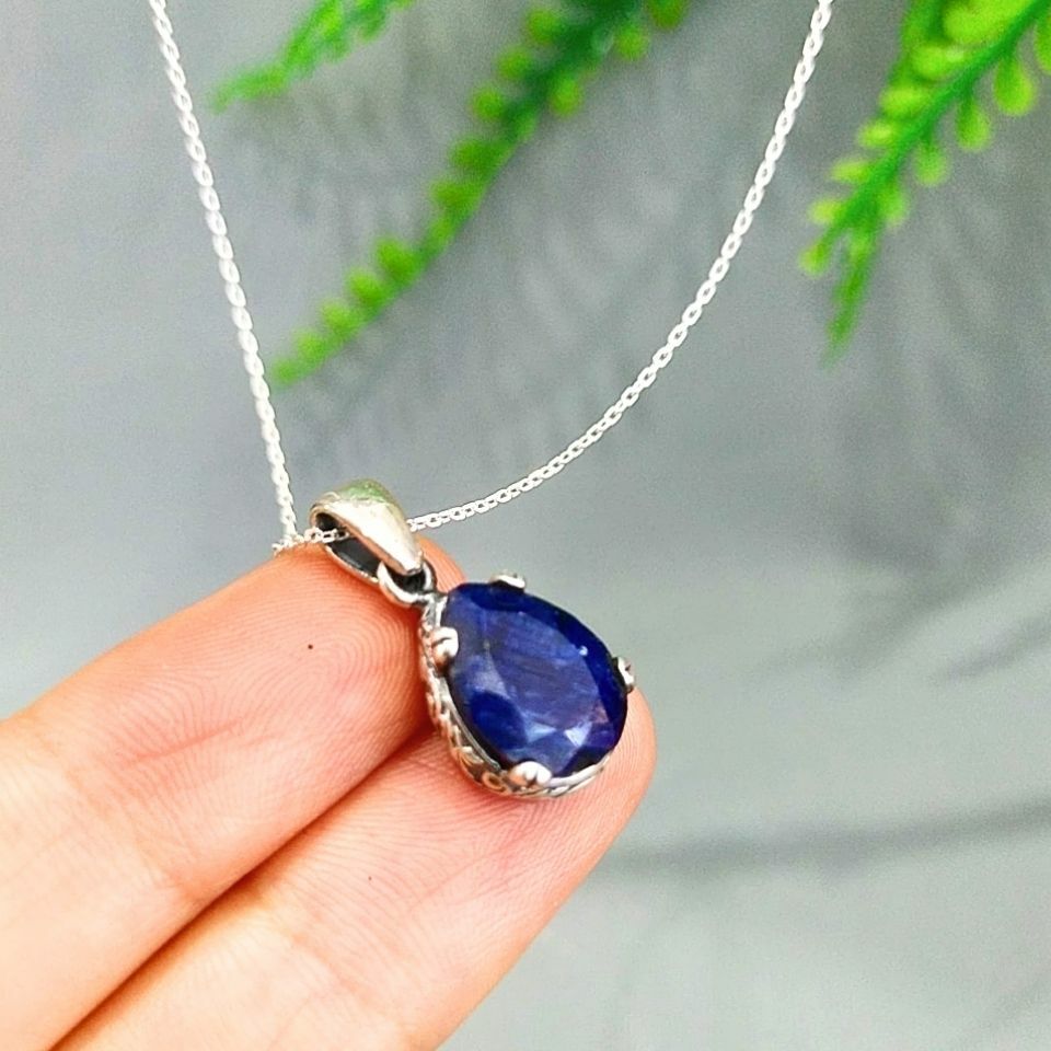 Safir Taşı Kolye