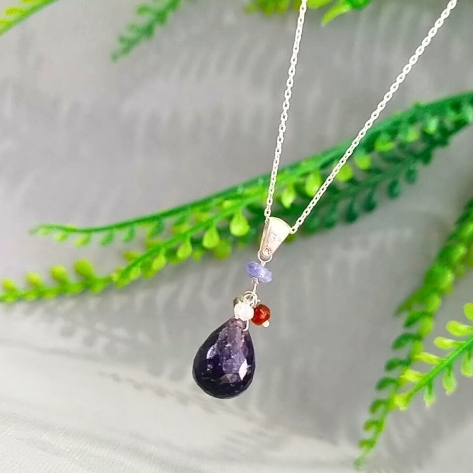 Safir Taşı Kolye