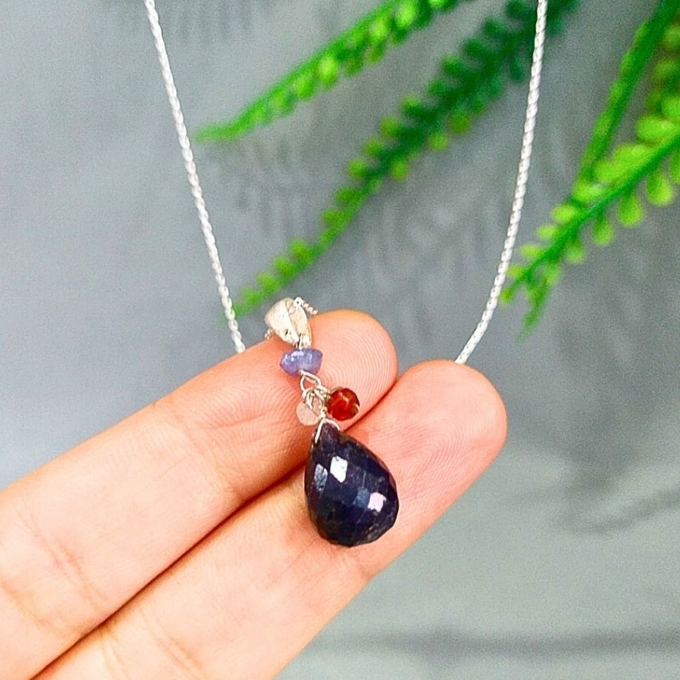 Safir Taşı Kolye