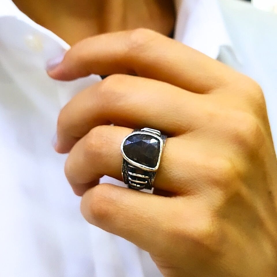 Natural Sapphire Stone Special Design Ring - OTS1160