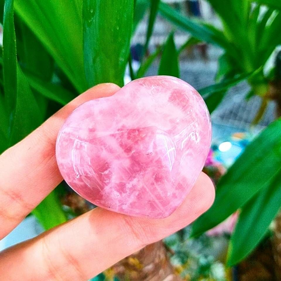 Pembe Kuvars Taşı Kalp Obje