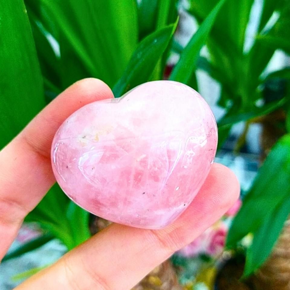 Pembe Kuvars Taşı Kalp Obje