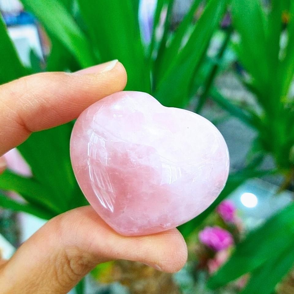 Pembe Kuvars Taşı Kalp Obje