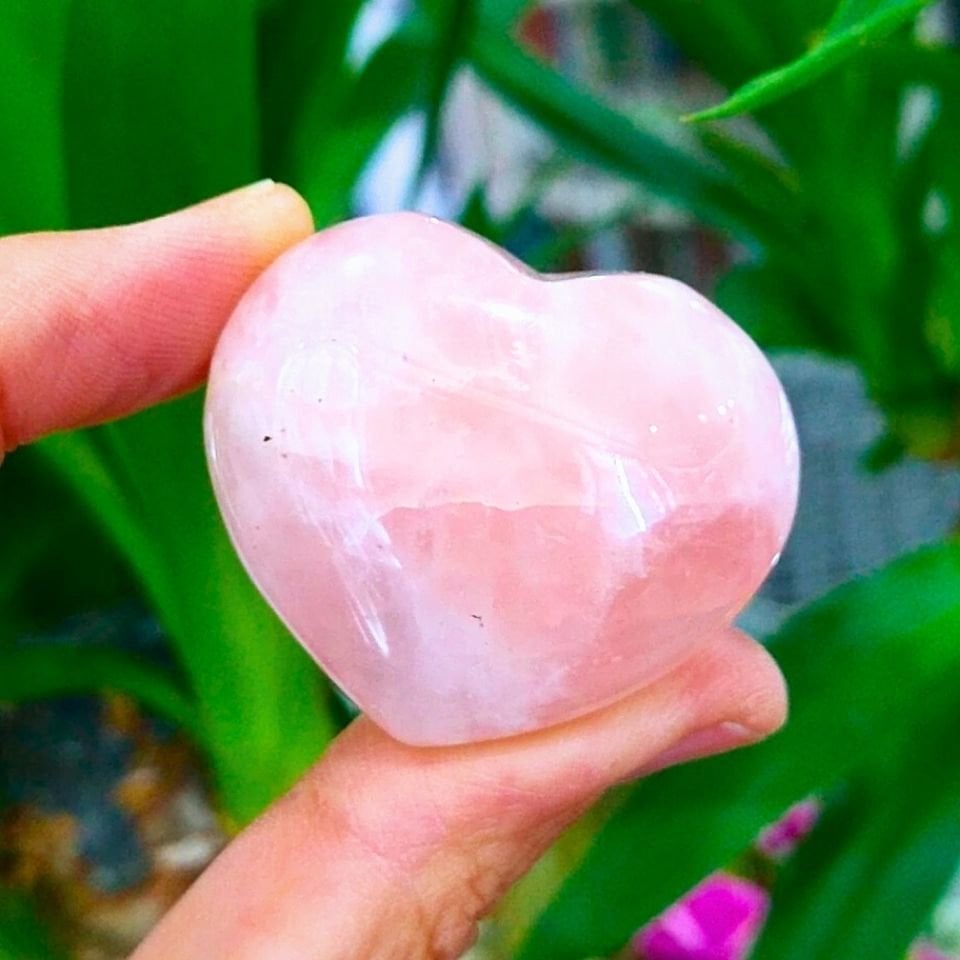 Pembe Kuvars Taşı Kalp Obje