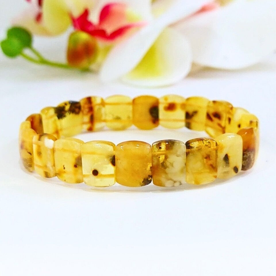 Tropfenförmiges Bernstein-Natursteinarmband - KHR569