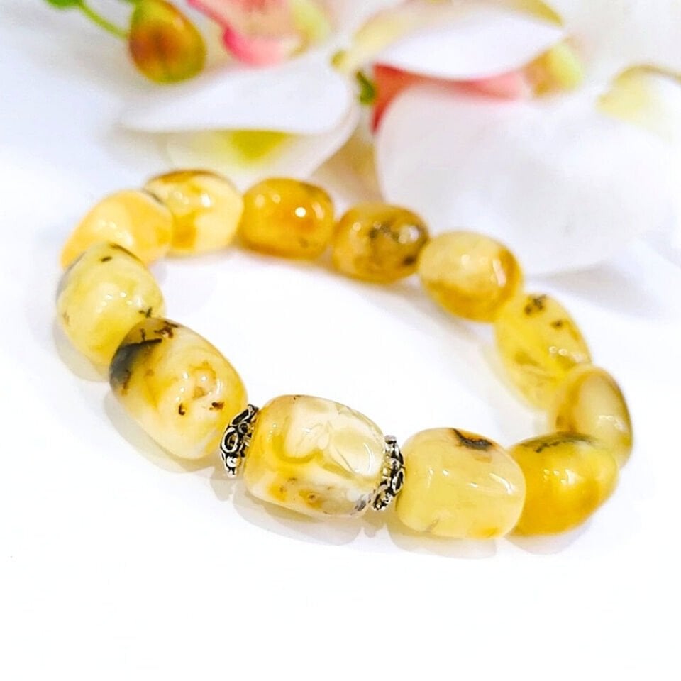 Tropfenförmiges Bernstein-Natursteinarmband - KHR579