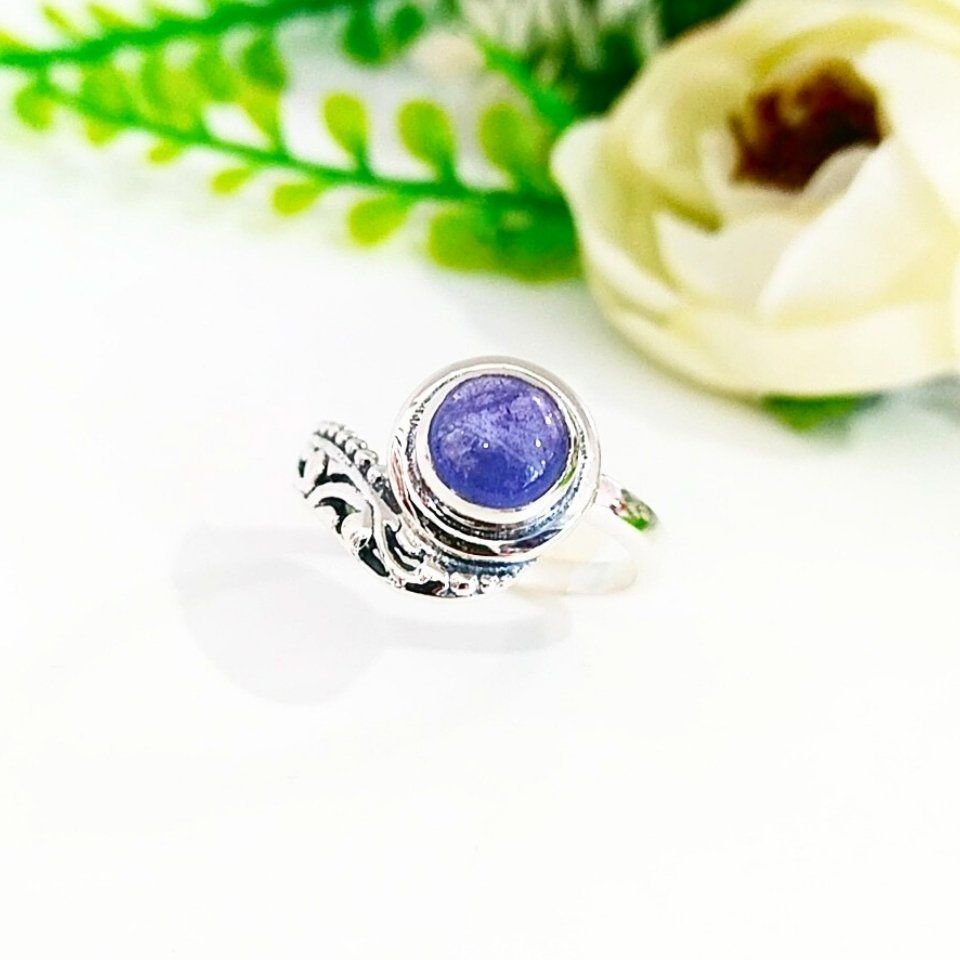 Tanzanite Stone Special Design Ring - OTS983