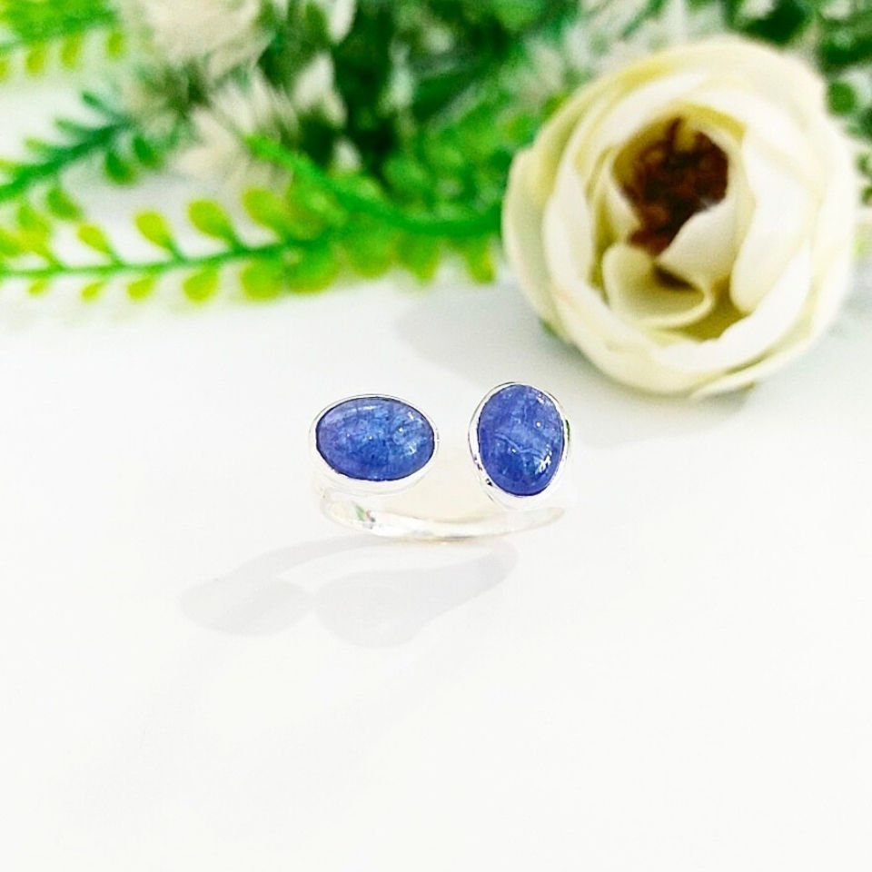Tanzanite Stone Special Design Ring - OTS991