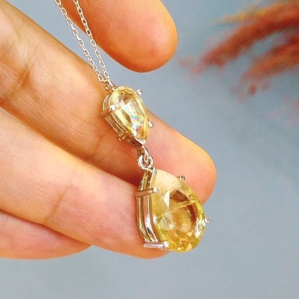 Diaspor Özel Tasarım Doğaltaş Kolye 10,95 ct