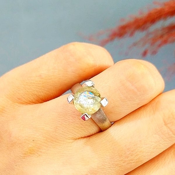Diaspor Özel Tasarım Doğaltaş Yüzük 2.90 ct