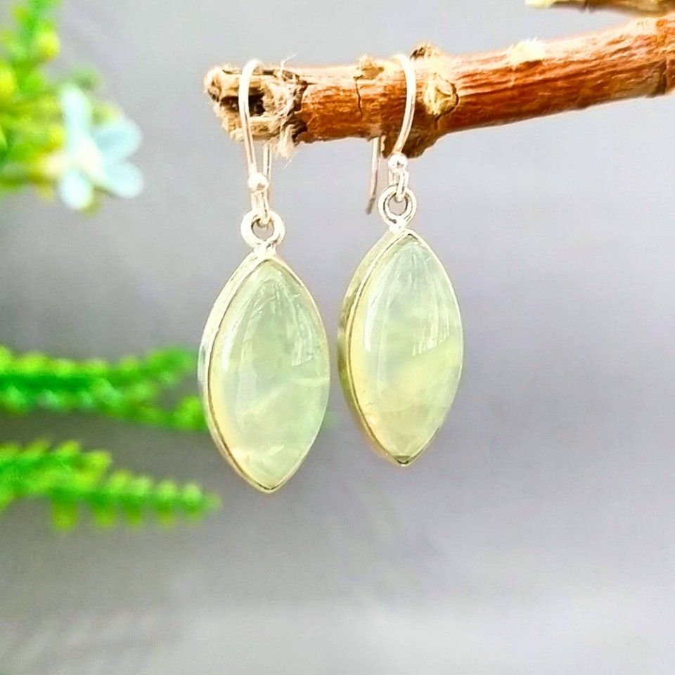 Prinayt Stone Special Design Natural Stone Earrings