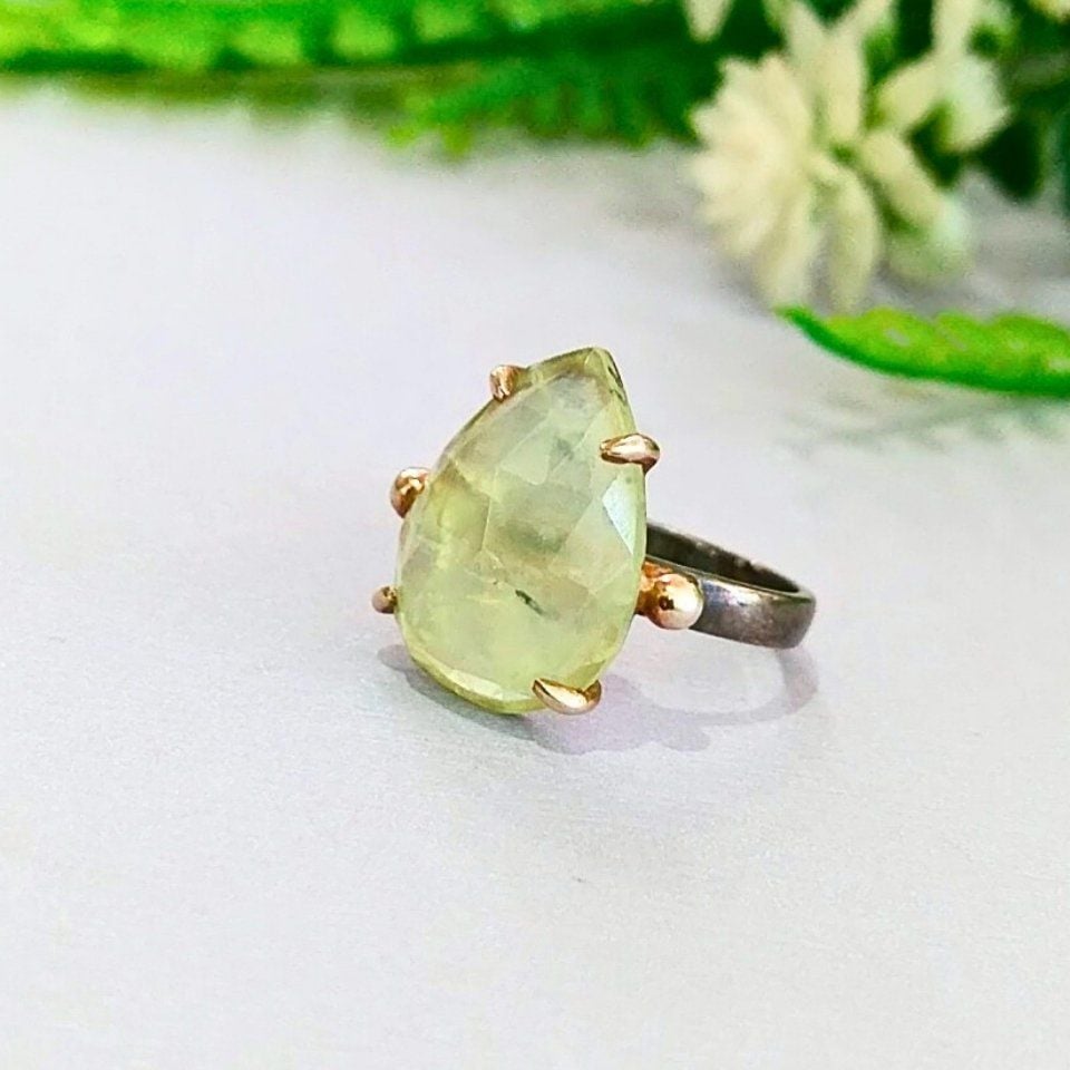 Prinayt Stone Special Design Ring