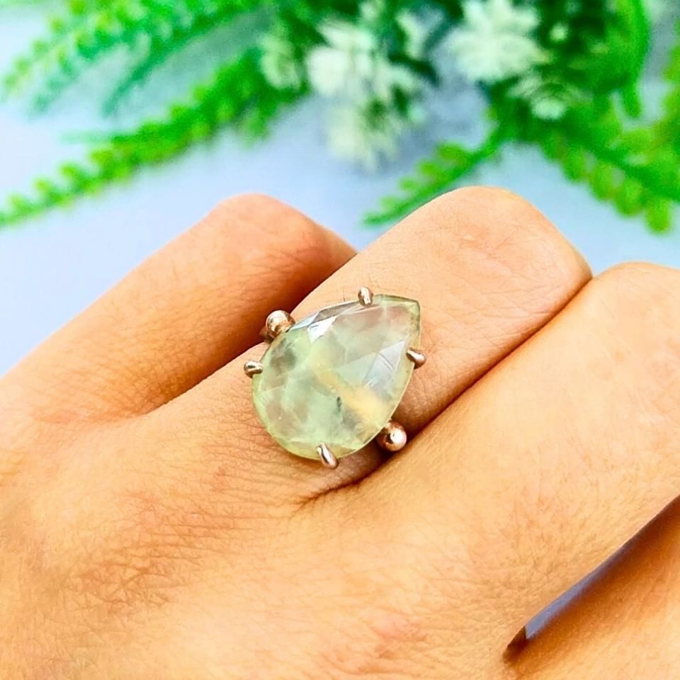 Prinayt Stone Special Design Ring