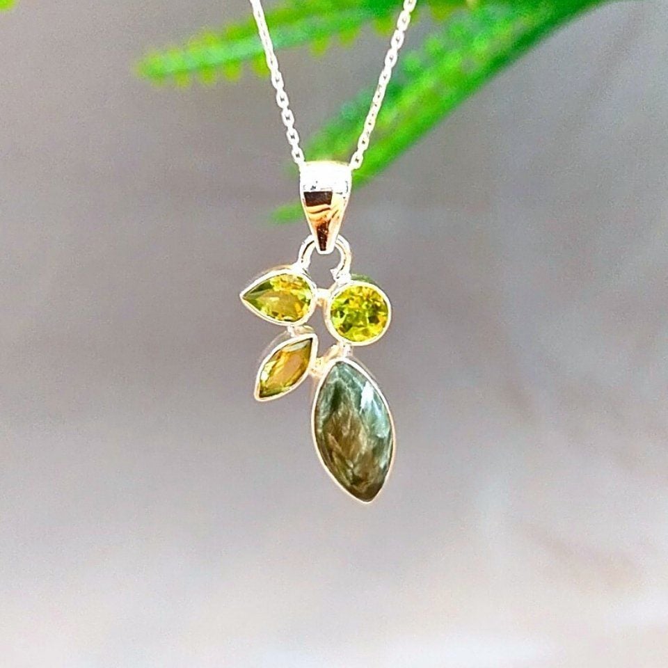 Seraphinite and Chrysolite Stone Special Design Necklace