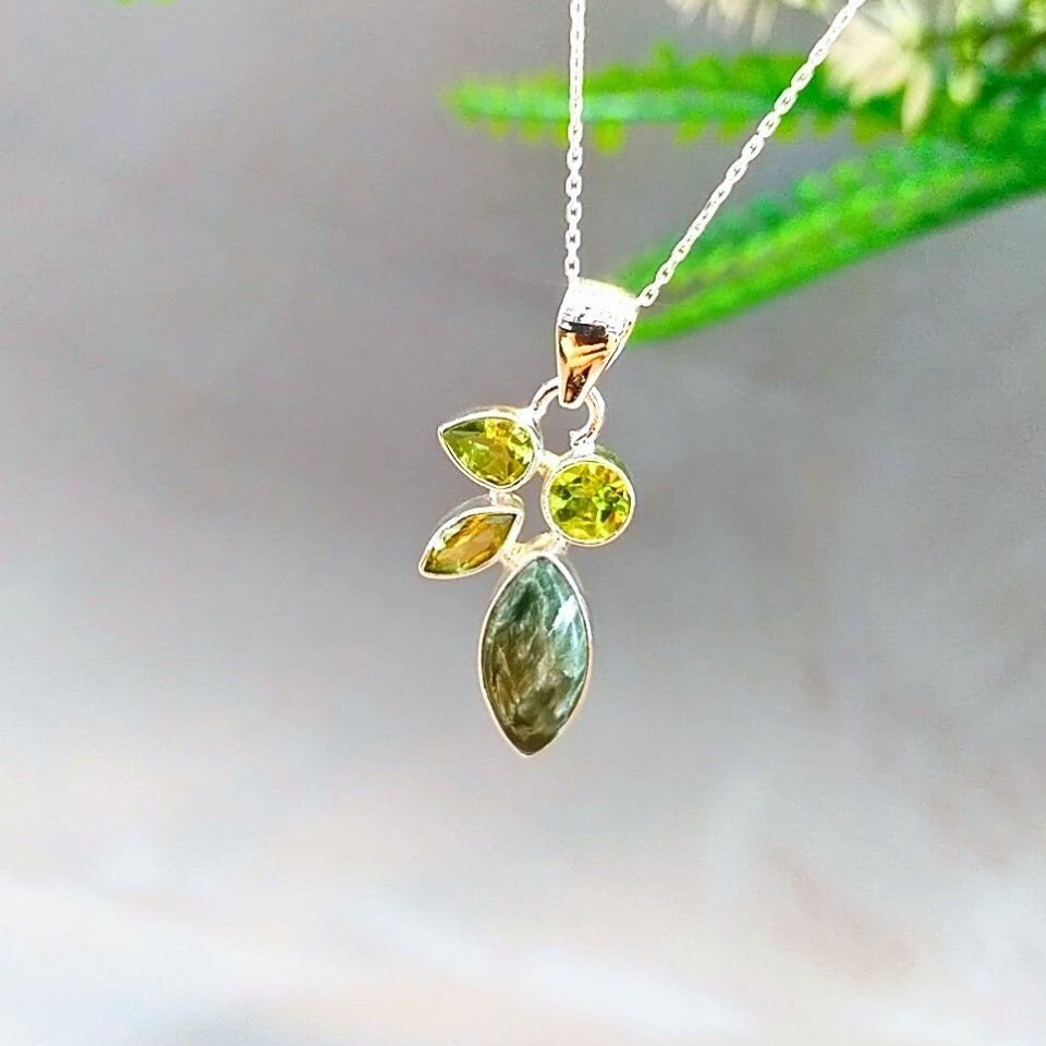 Seraphinite and Chrysolite Stone Special Design Necklace