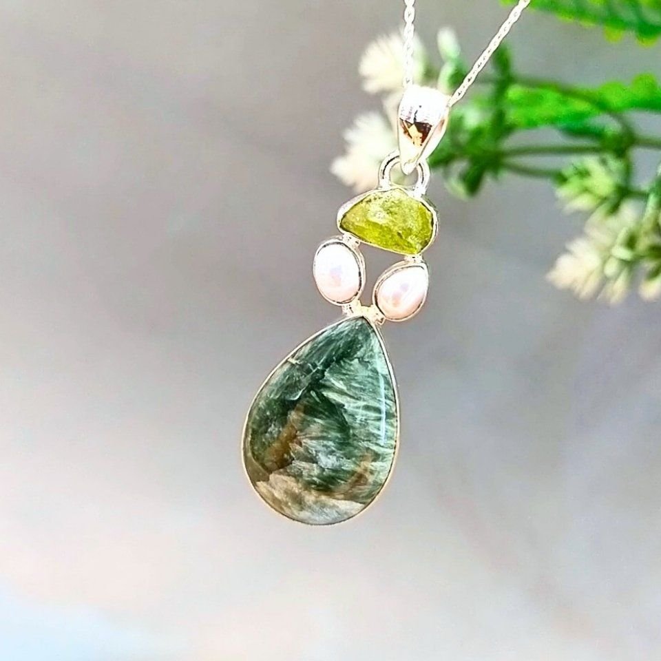 Seraphinite and Chrysolite Stone Special Design Necklace
