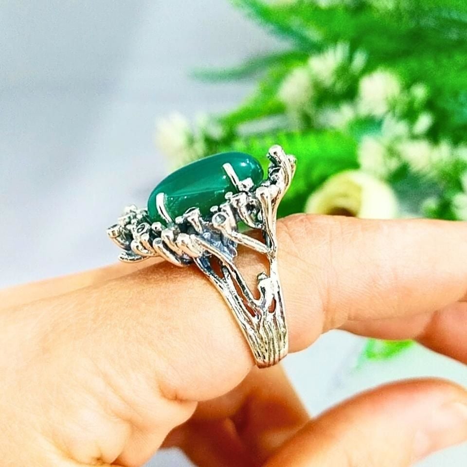 Jadestein-Ring mit besonderem Design – OTS997