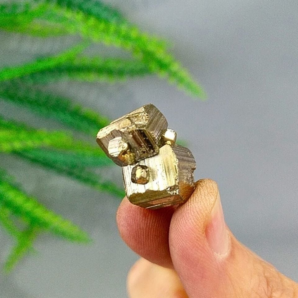 Pirit Taşı Ham Kütle 12 gr