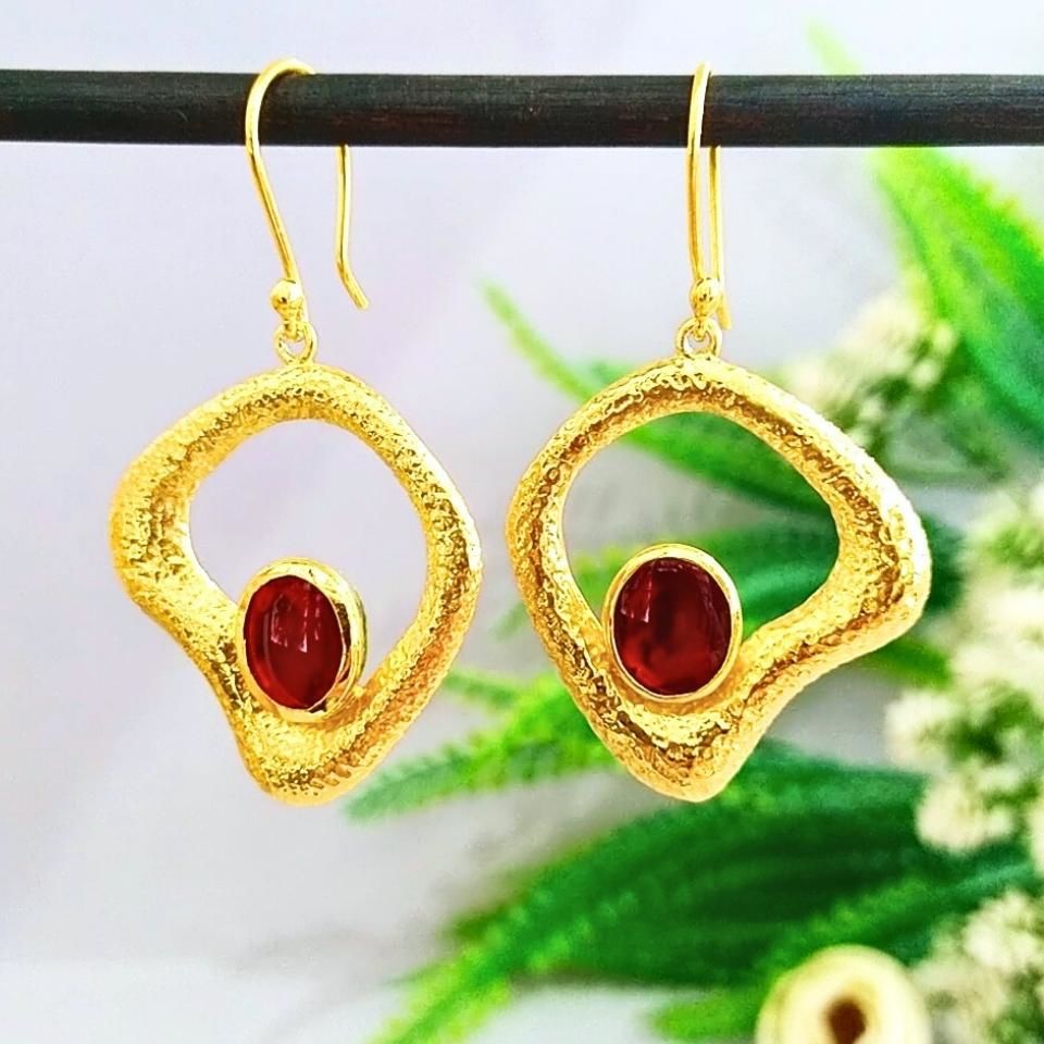 Garnet Stone Special Design Earrings - KP902