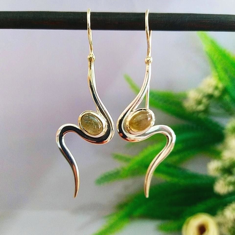 Labradorite Stone Special Design Earrings - KP910