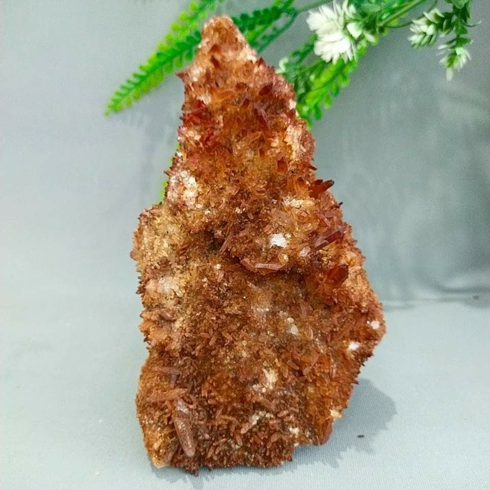Kırmızı Kuvars Kristal Kümesi 451 gr
