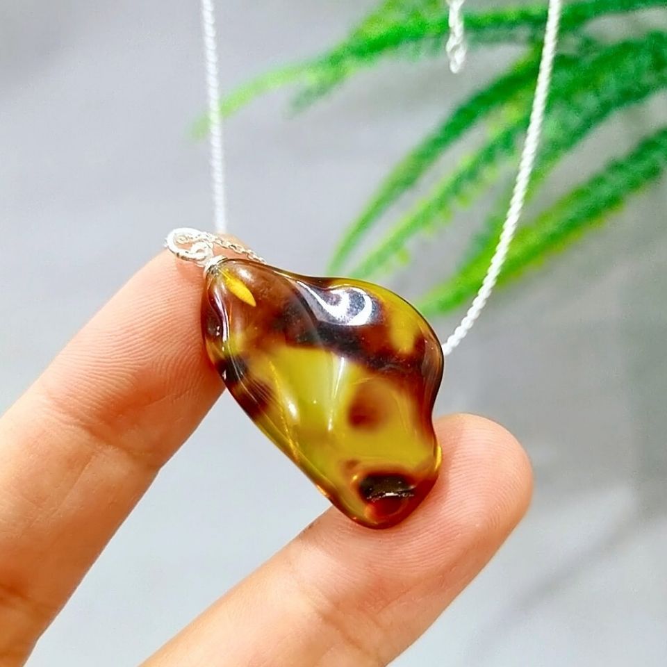 Green Amber Natural Stone Silver Pendant