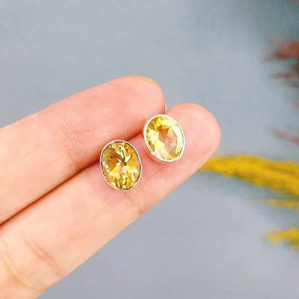 Topaz Taşlı Özel Tasarım Doğaltaş Küpe