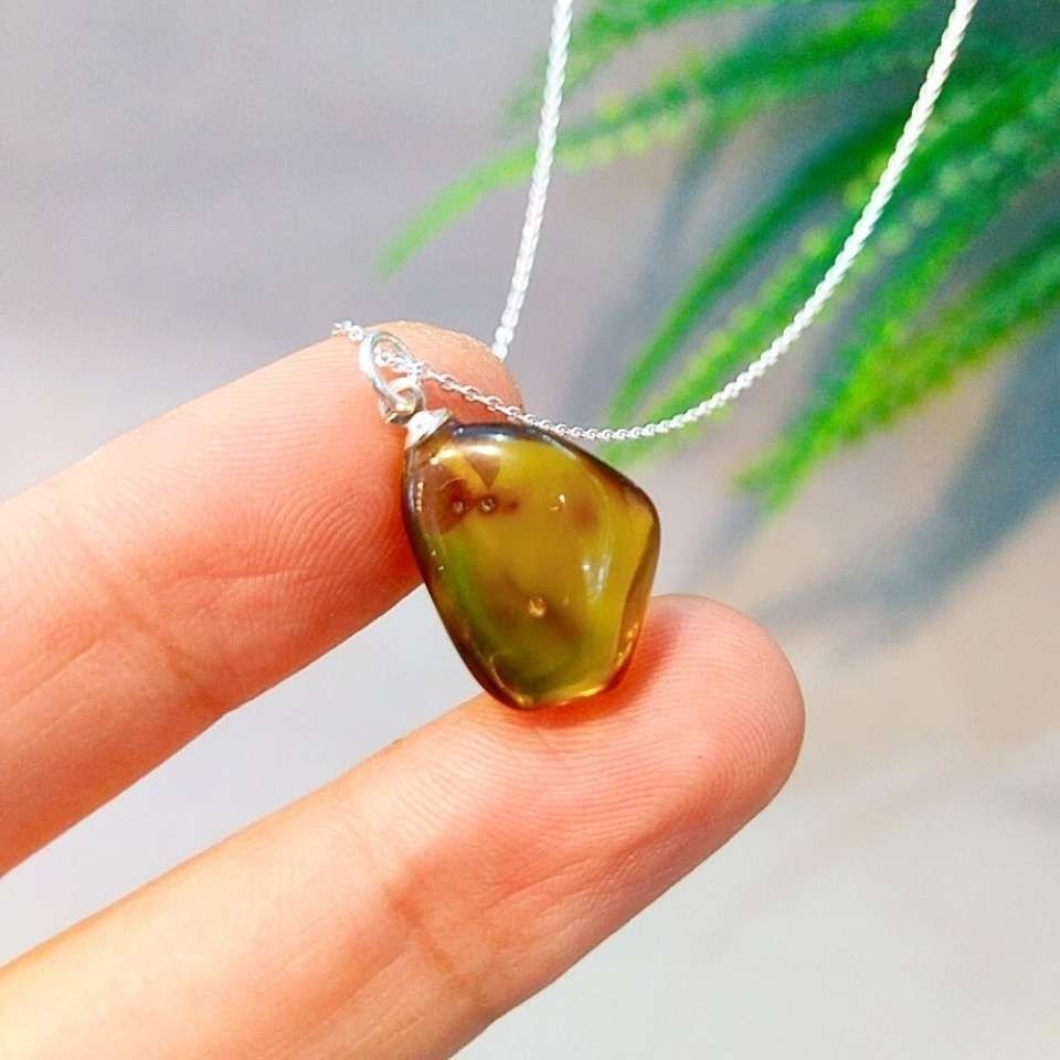 Green Amber Natural Stone Silver Pendant